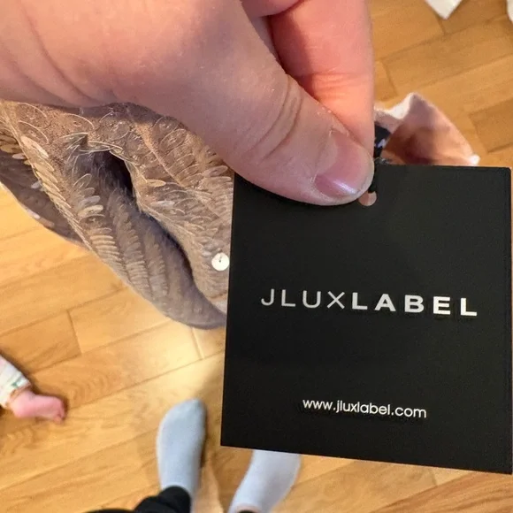 NWT JLUXLABEL Shimmering Tan Sequin Set - Picture 5 of 10